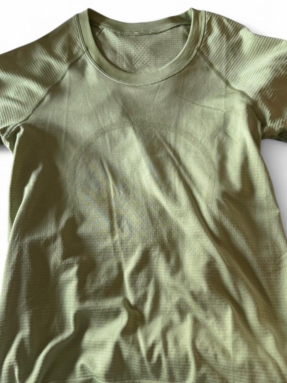 Lululemon yellowish/greenish top